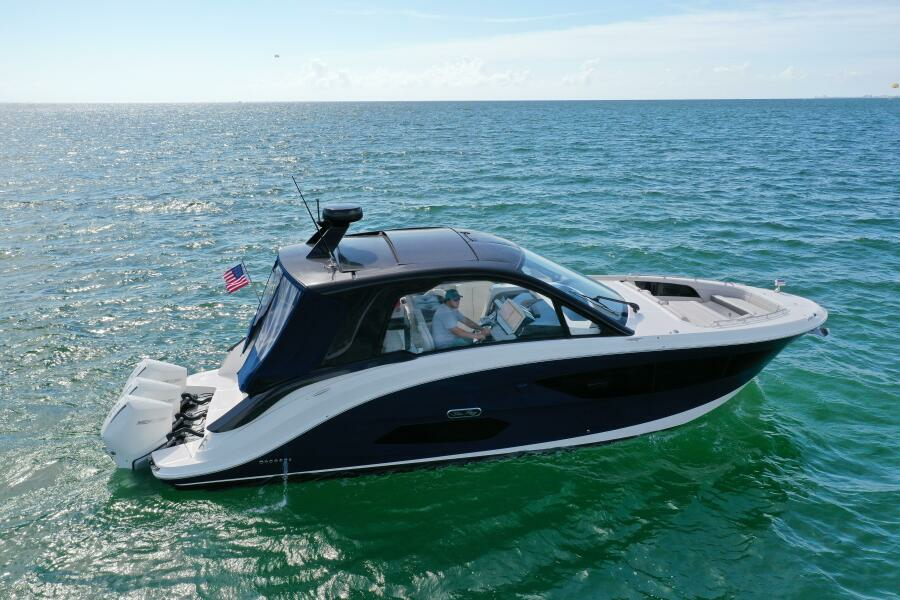 Sea Ray Yachts For Sale | Tampa Yacht Sales Sea Ray Yachts For Sale | Tampa Yacht Sales
